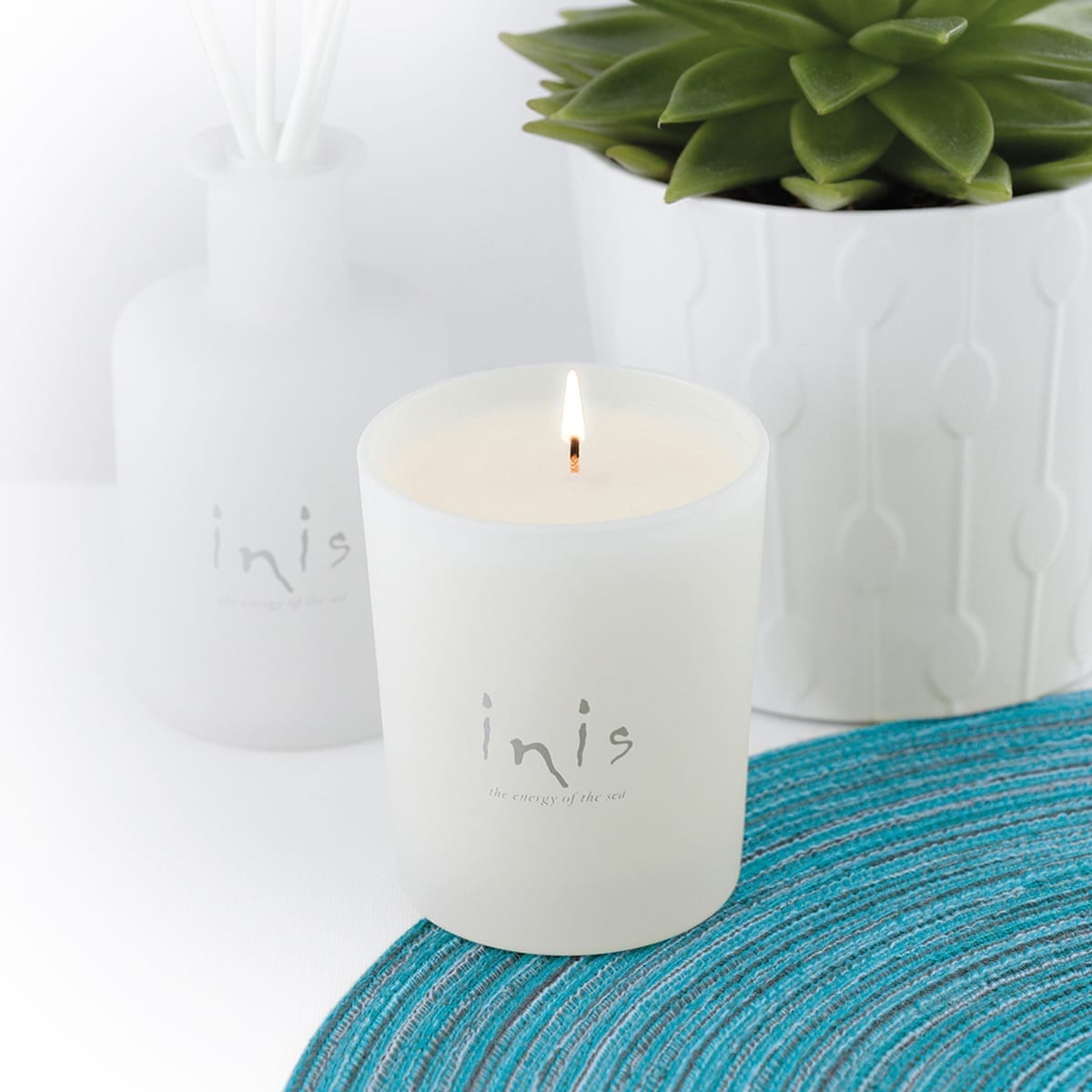 INIS - Scented Candle