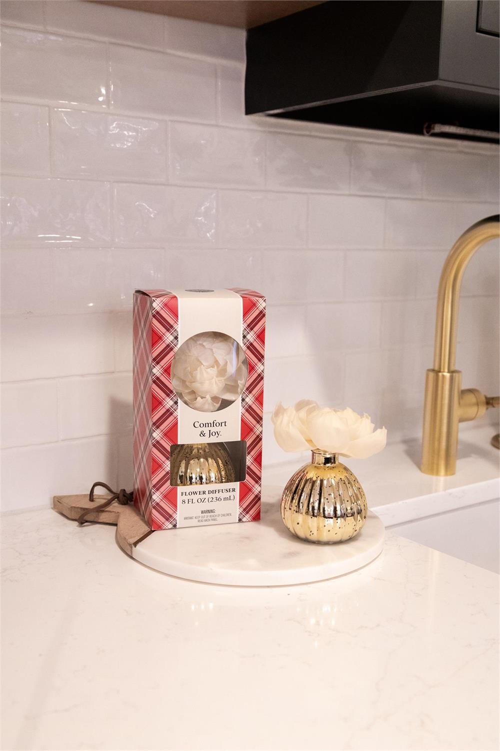 BW - Holiday Flower Diffuser - Comfort & Joy