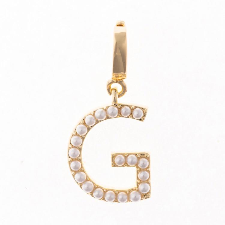 MM - Avery Initial Charm