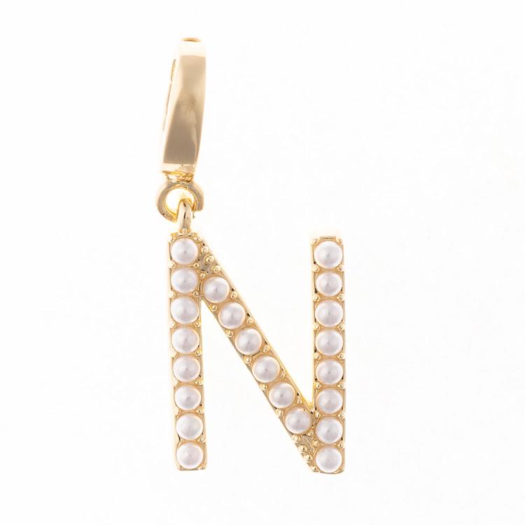 MM - Avery Initial Charm