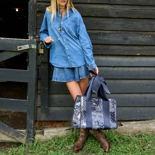 Case-Mate : Navy Bandana Bow Jelly Tote
