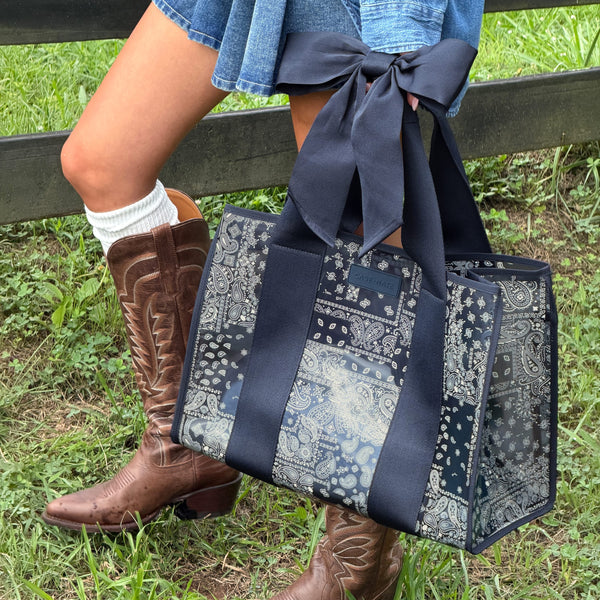 Case-Mate : Navy Bandana Bow Jelly Tote
