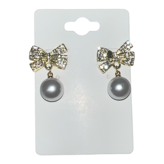 Pearl Earrings with Gold Bow